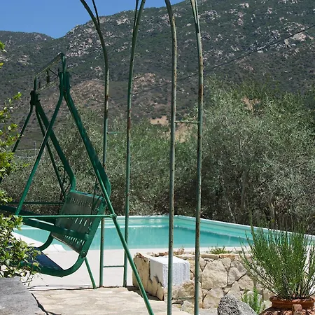 Con Piscina Solanas 索拉纳斯